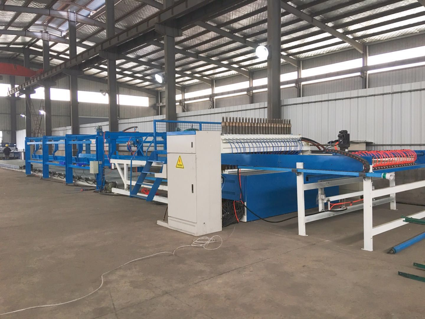 Precautions for operation of customized fully automatic chain link fence machine